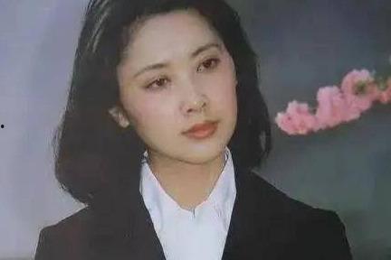 影视演员朱琳图片,光影交织，演绎人生百态